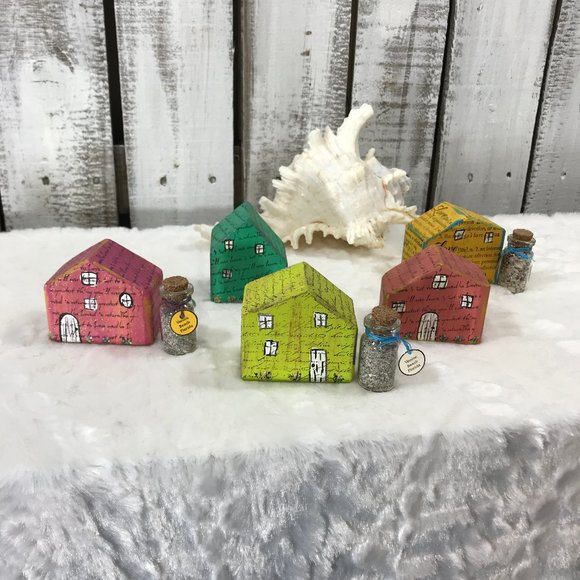 Little Wooden House by the Beach Handmade Painted - Picture 9 of 13